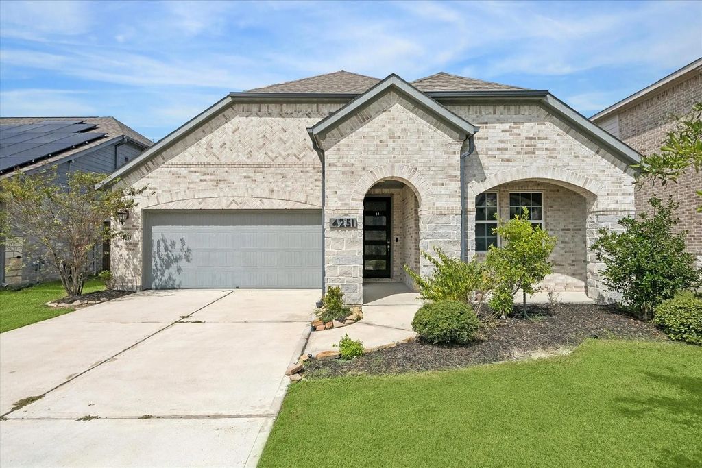 4251 Millers Creek Lane, Manvel