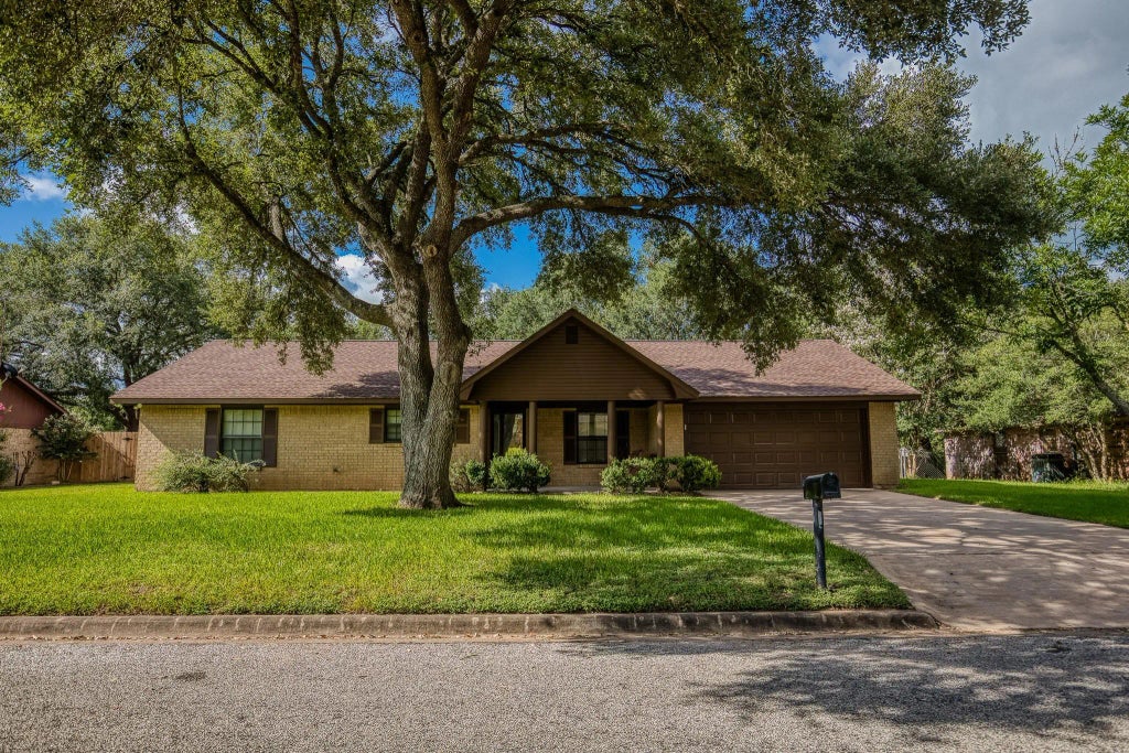 110 Meadow Drive, Bellville