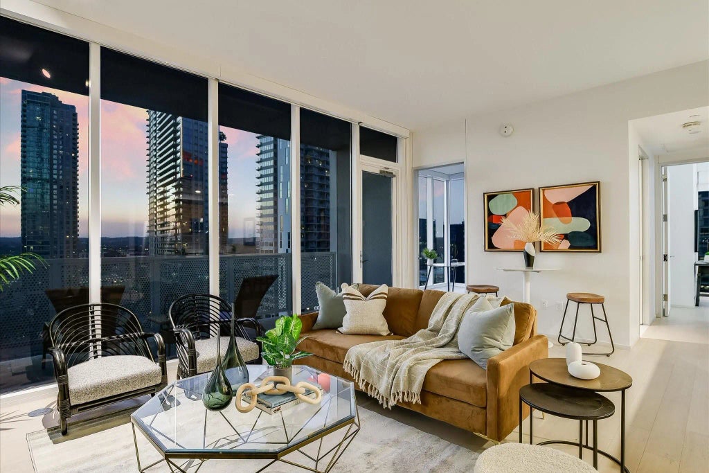 301 West Avenue 1301, Austin