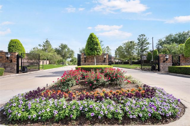 1247 Glenwood Canyon, Houston