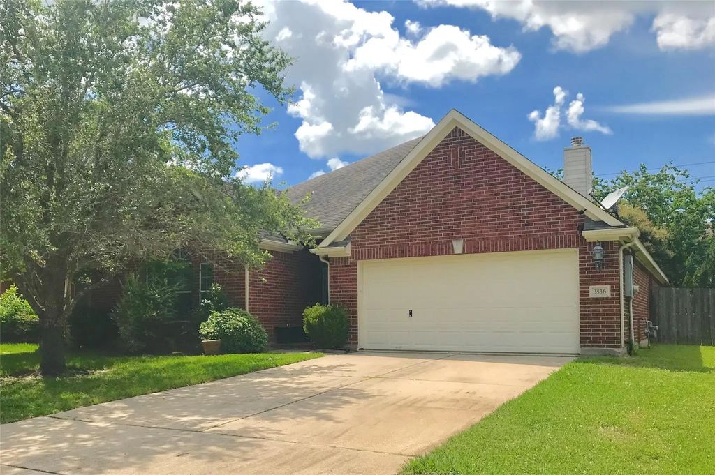 3536 Pine Valley Drive, Pearland