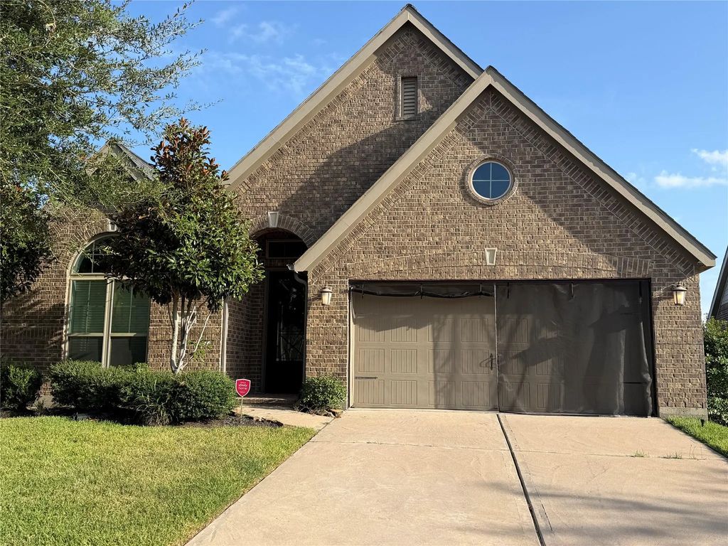 3319 Sky Run Court, Missouri City