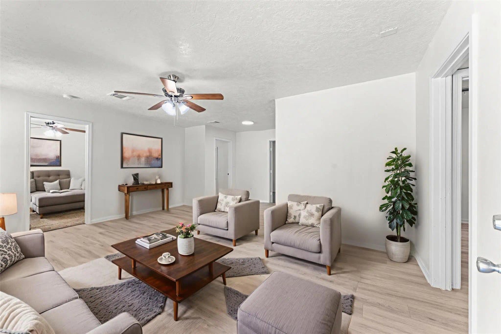 6515 Beekman Road, Houston