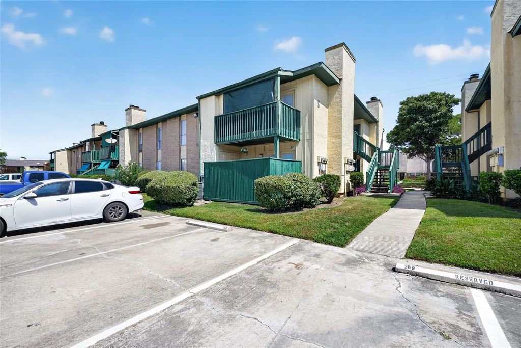 1516 Bay Area Boulevard S15, Houston
