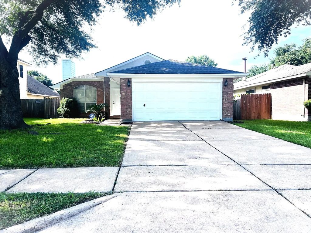 15330 Riverside Grove Drive, Houston