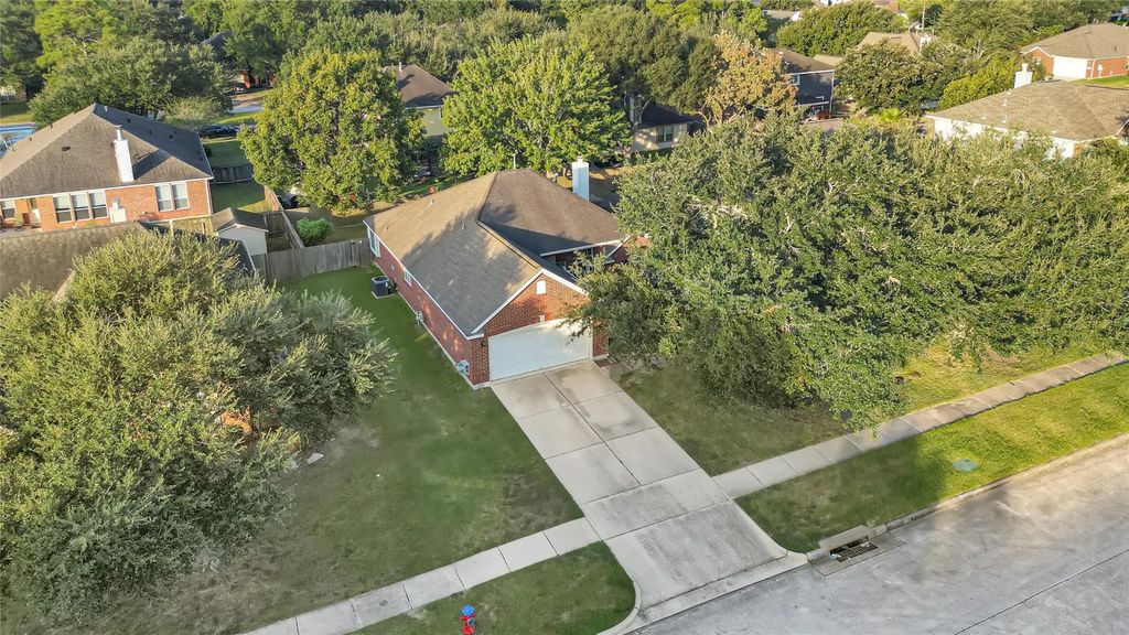 804 Cherry Blossom Drive, League City