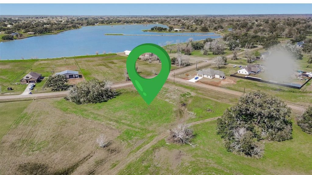 801 Wagon Wheel Trail, Angleton