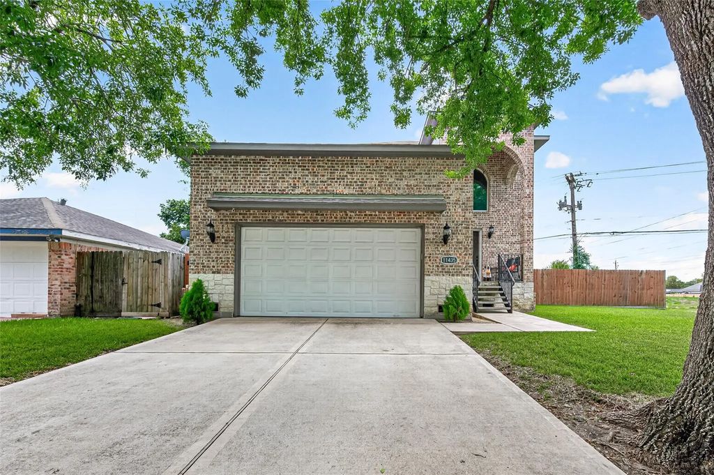 11435 Carvel Lane, Houston