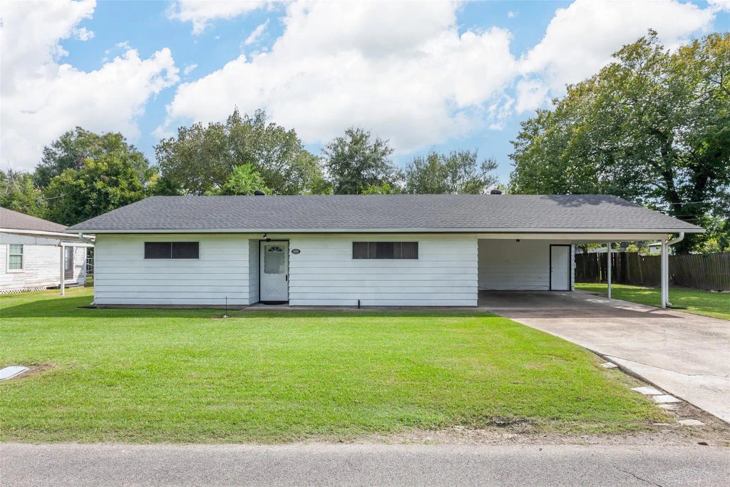 909 W Curtis Avenue, Orange