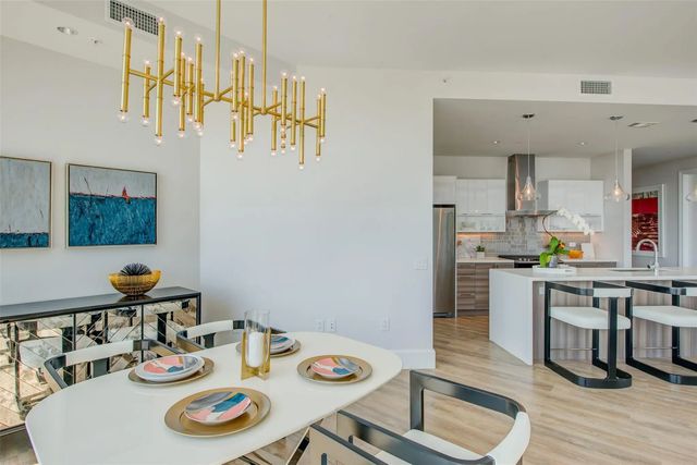 3333 Lake Street 6g, Houston