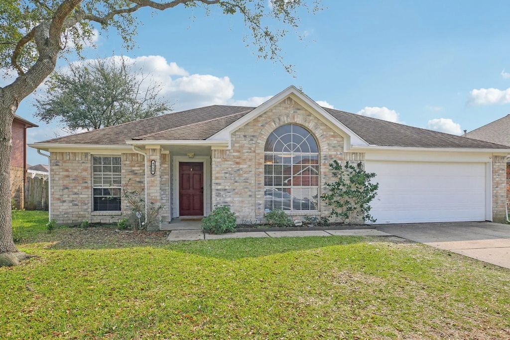 4718 Stone Bridge Street, Baytown