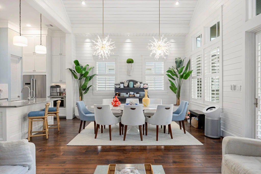 2630 E Seaside Drive, Galveston