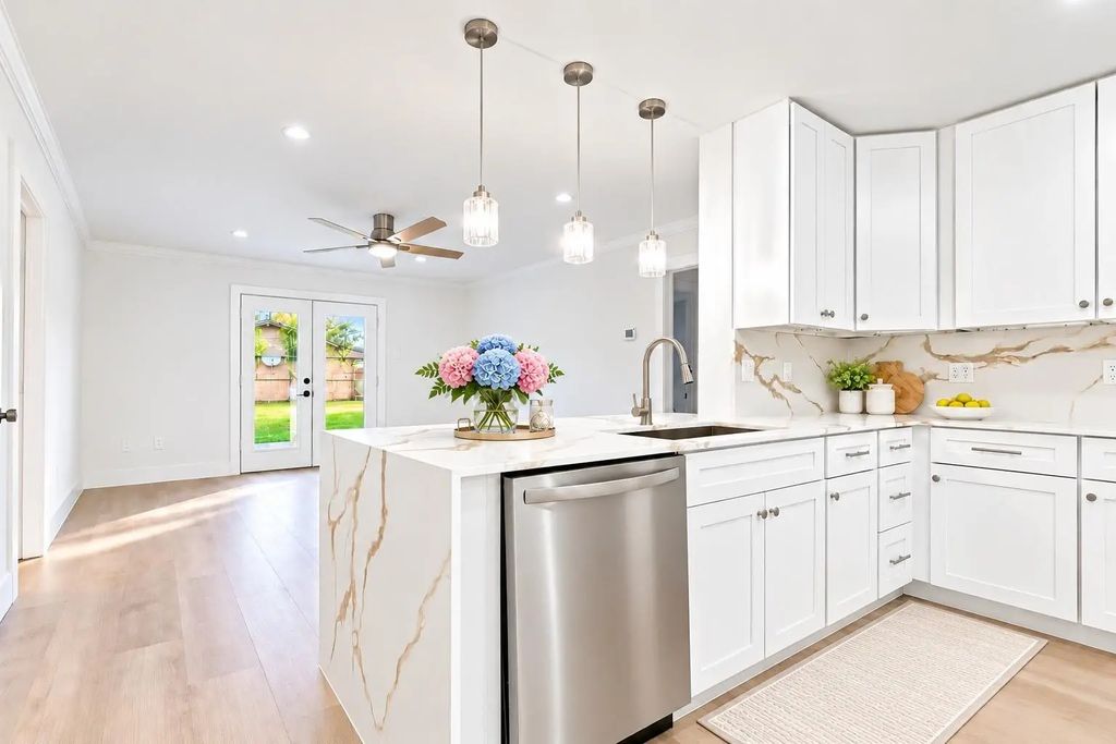 3914 Beran Drive, Houston