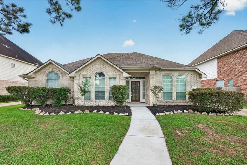 2726 Martinec Drive, Pearland