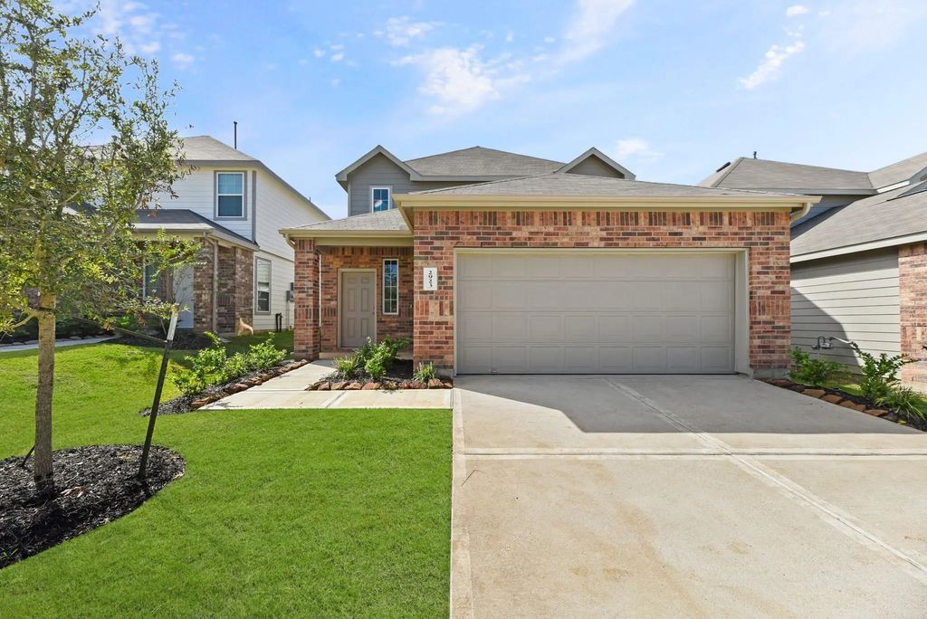 2923 August Mist Ln, Conroe