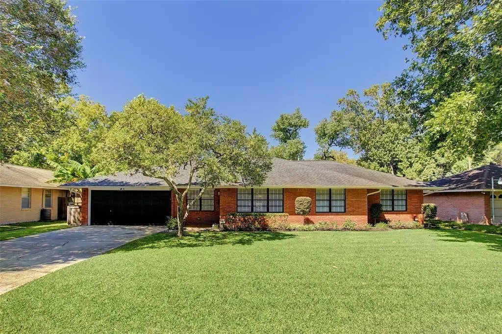 9010 Rockhurst Drive, Houston