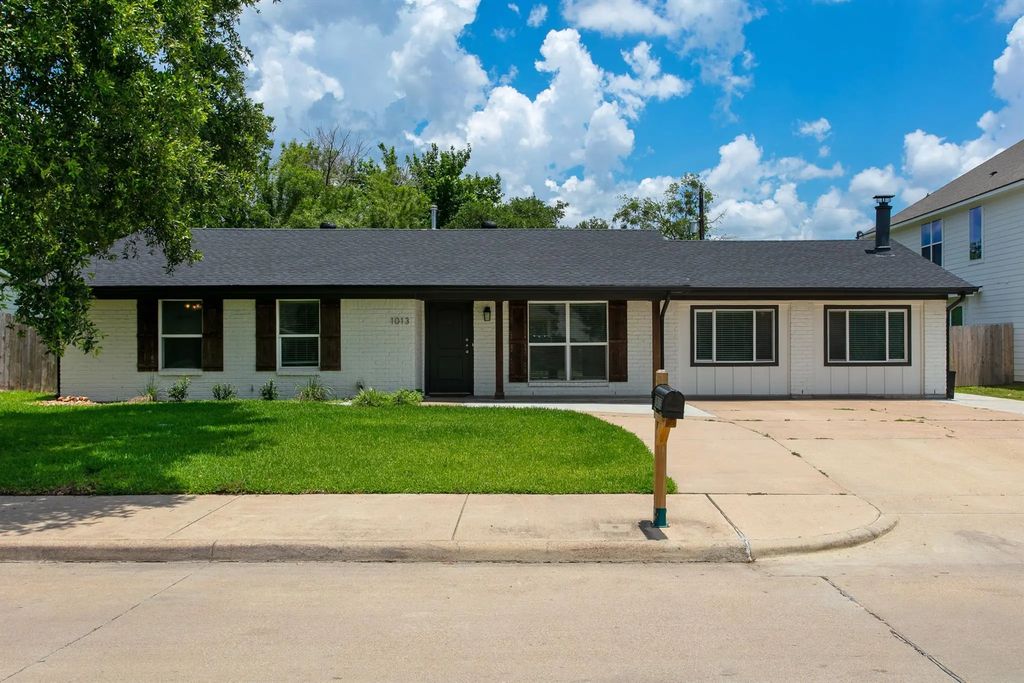 1013 Welsh Avenue, College Station