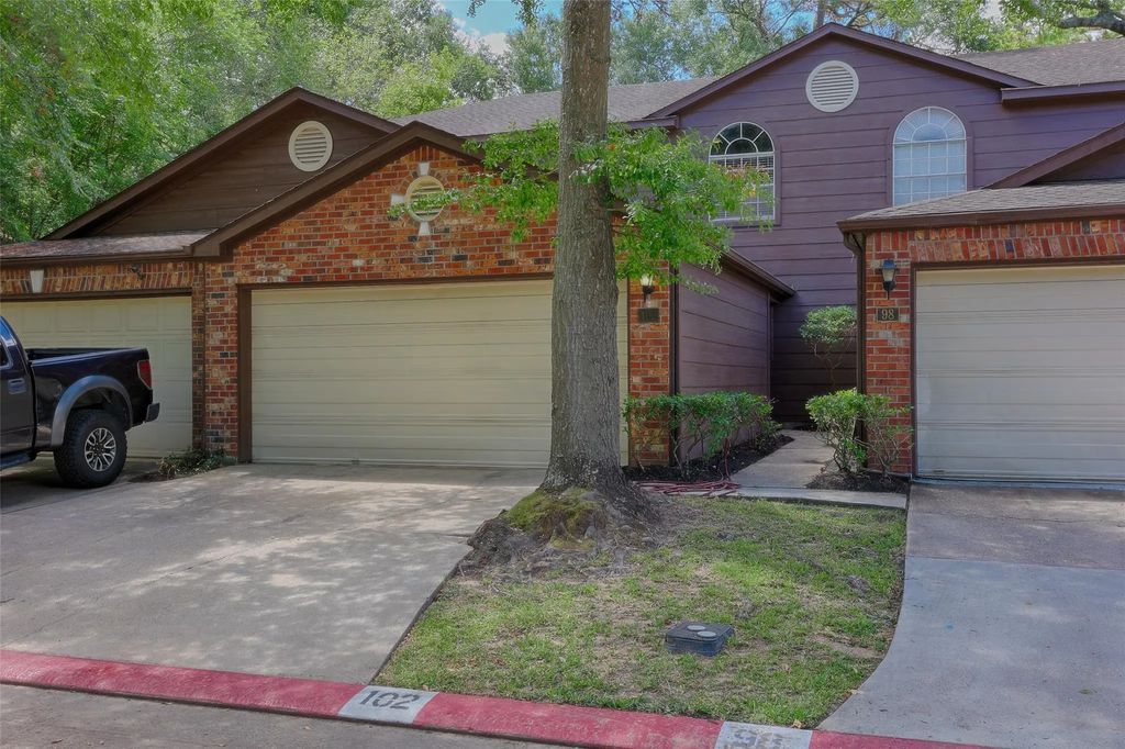 102 Willowwood, The Woodlands