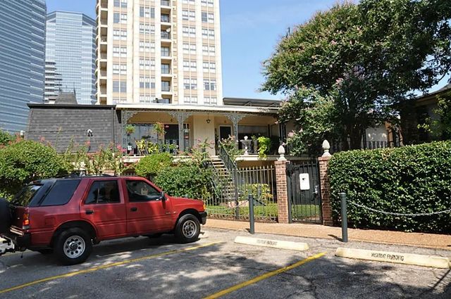 800 Post Oak Boulevard 82, Houston