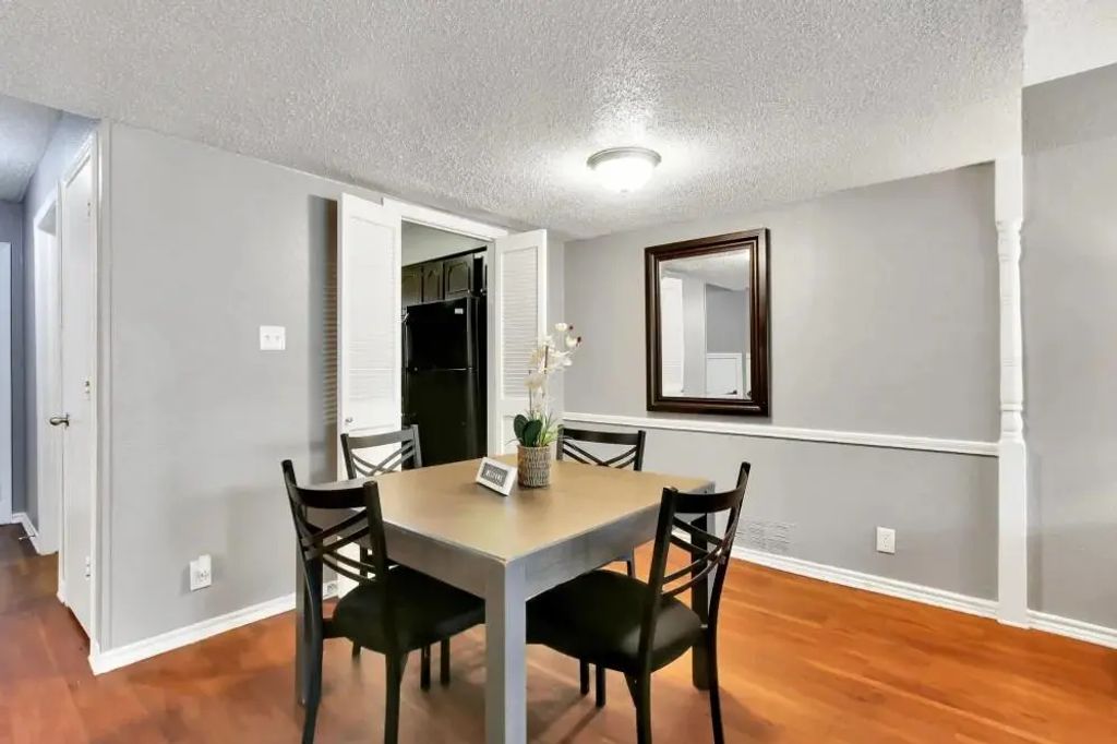 4401 Glenview Court 4439, North Richland Hills