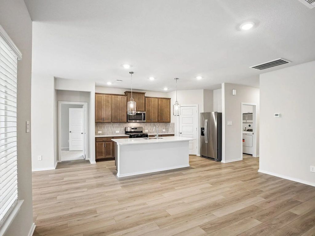 17327 Remington Meadows Street, Waller