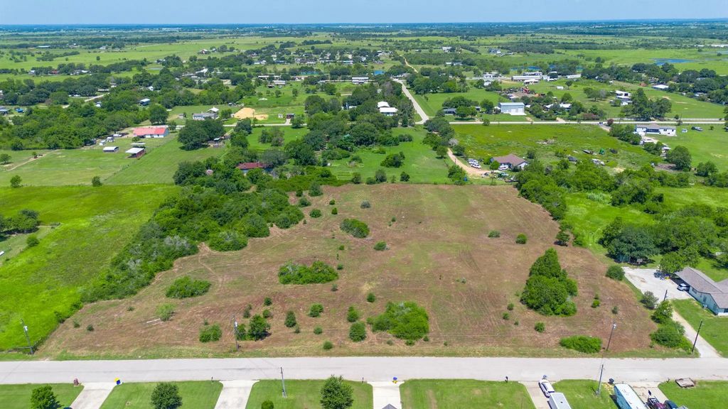5815 Wild Flower Road, Sealy