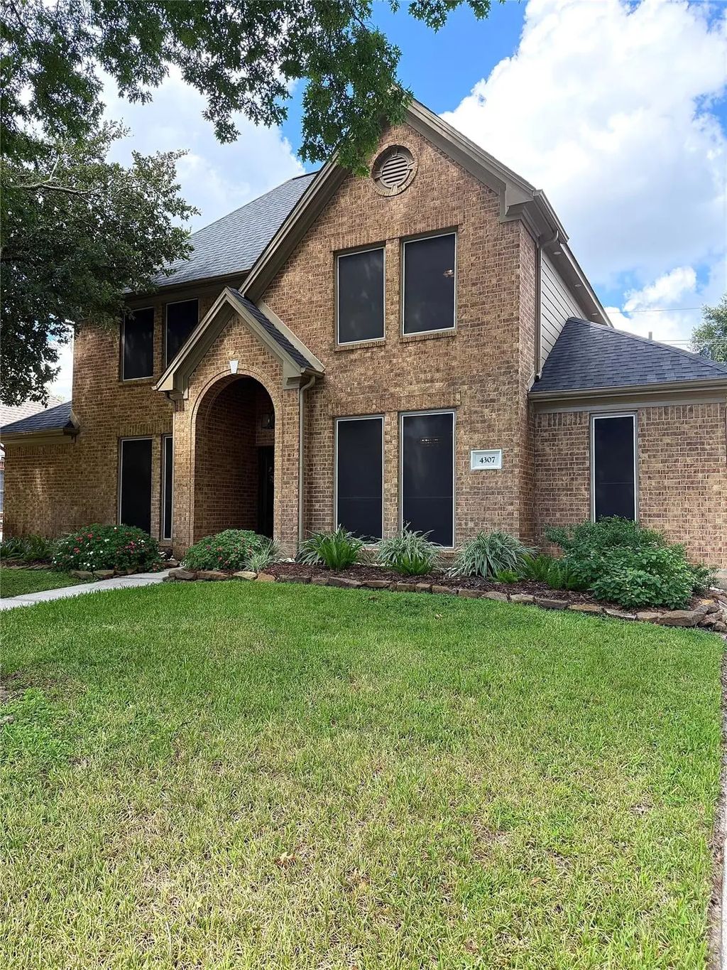 4307 Brook Shadow Drive, Houston