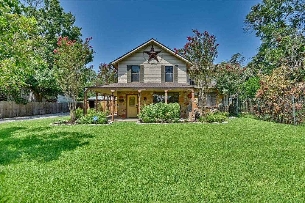 706 S Market Street, Brenham