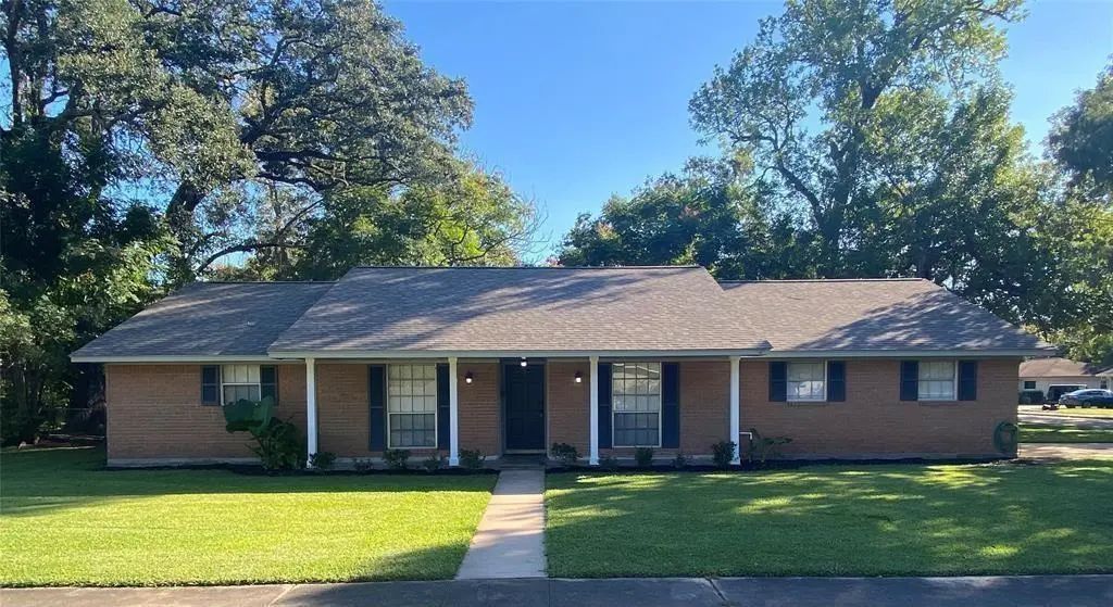 102 Mulberry Street, Lake Jackson