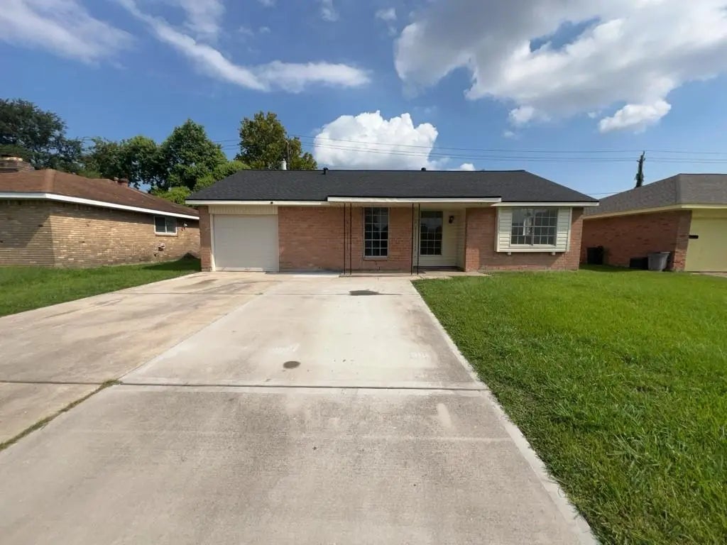 15335 Woodforest Boulevard, Channelview