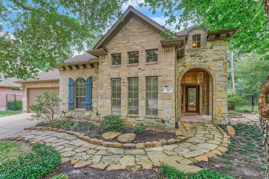 14 Mystic Pines Court, The Woodlands