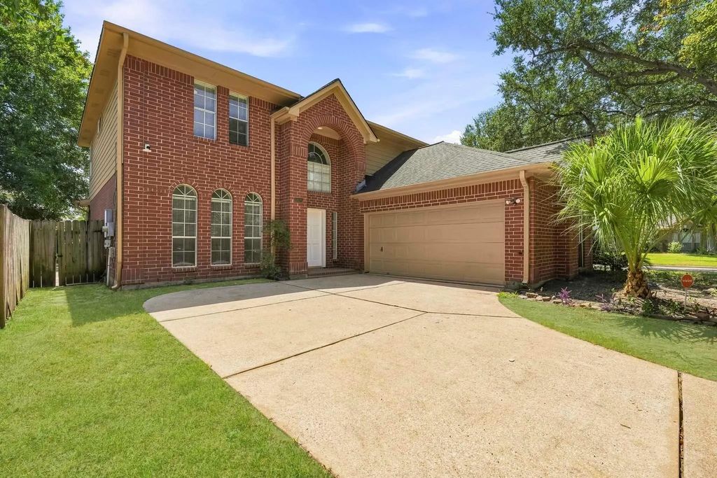 1925 Lori Court, Seabrook