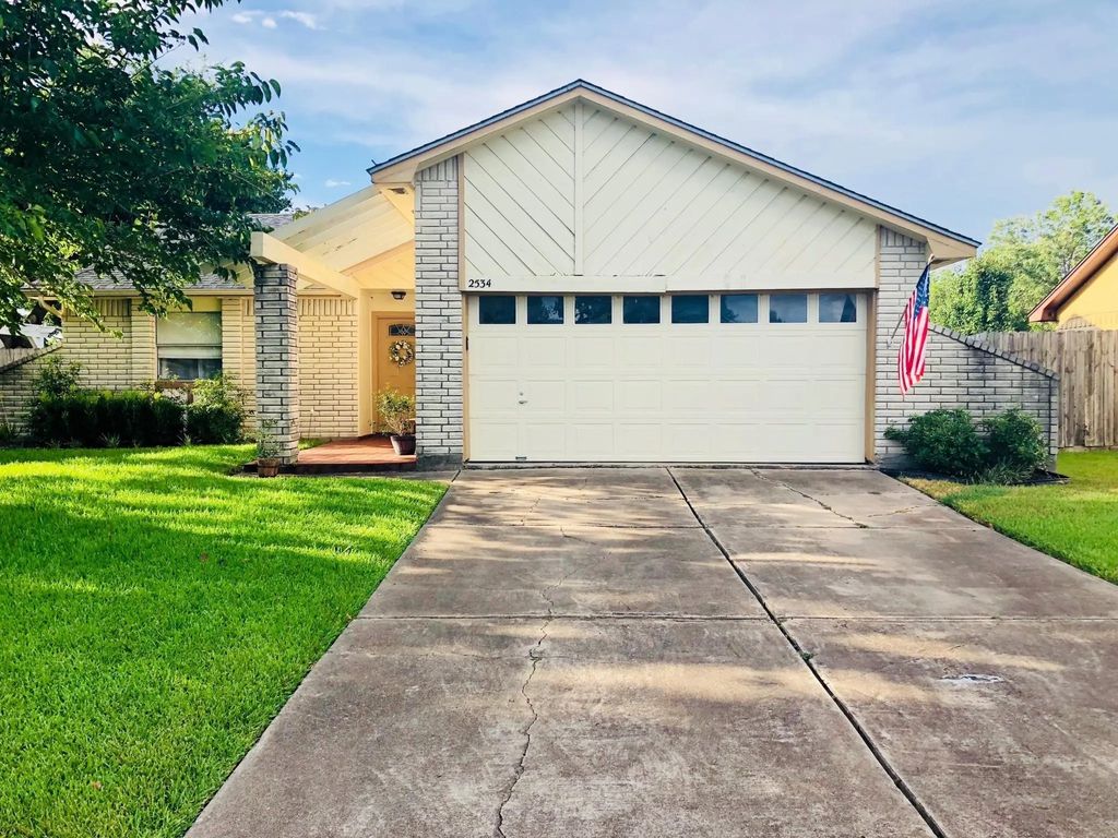 2534 Knoxville Drive, League City