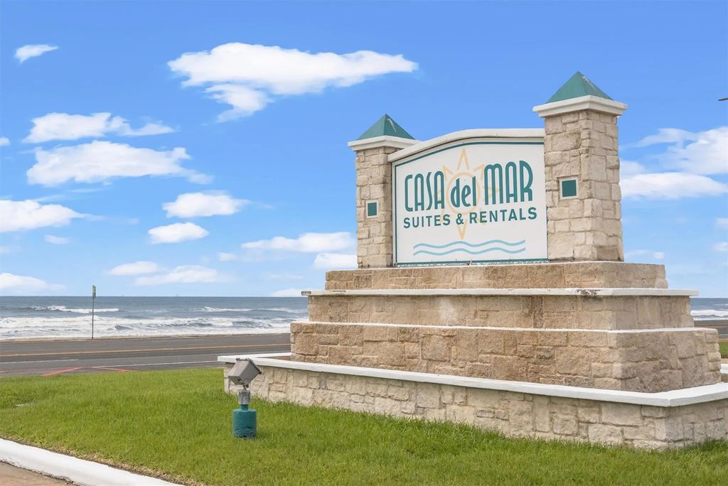 6102 Seawall Boulevard 380, Galveston