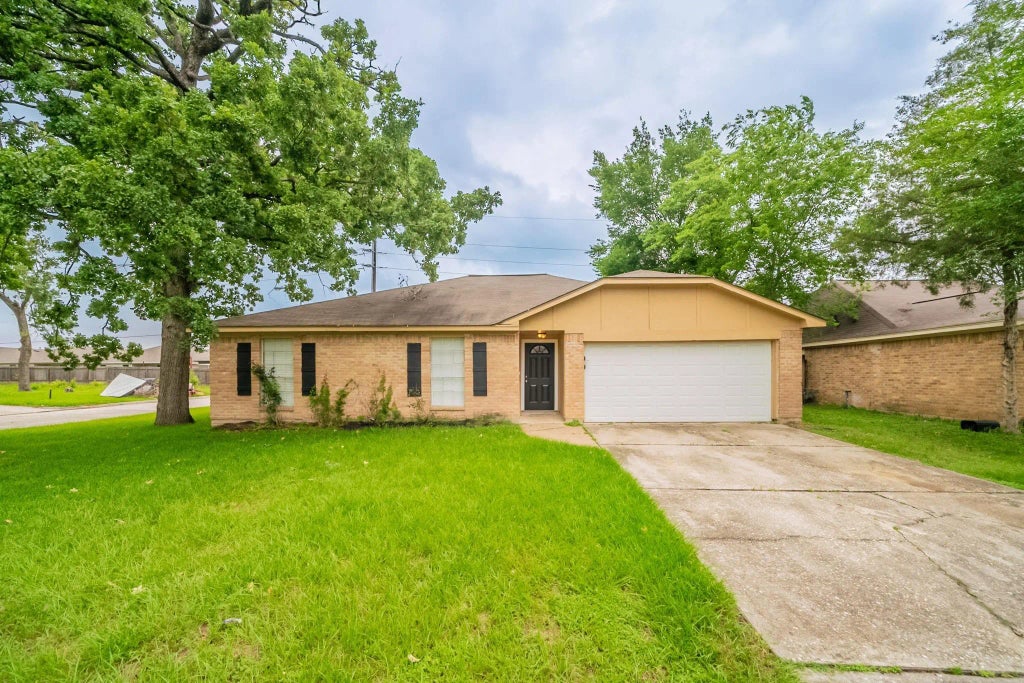 22718 Pebworth Place, Spring