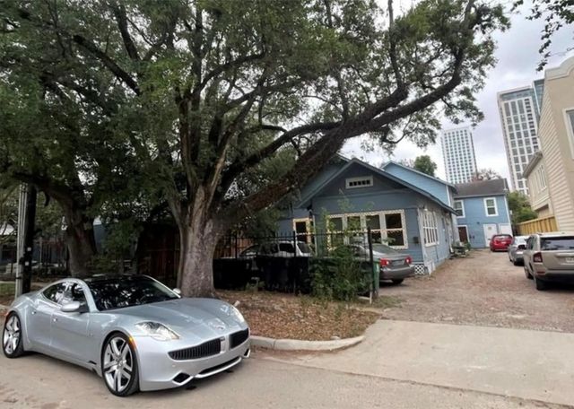 3403 Yupon Street, Houston