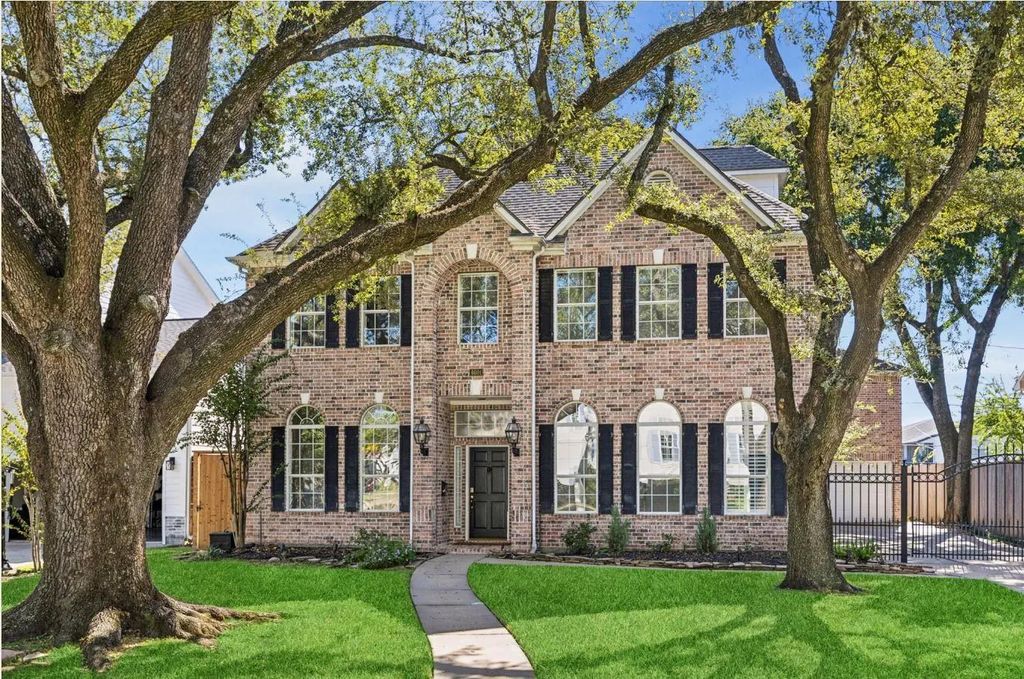 4601 Mimosa Drive, Bellaire