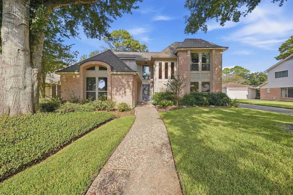 7711 Brook Springs Drive, Houston