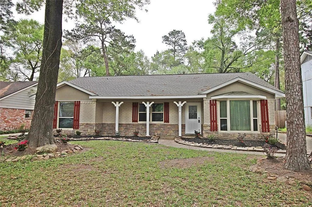 2074 Shadow Rock Drive, Houston