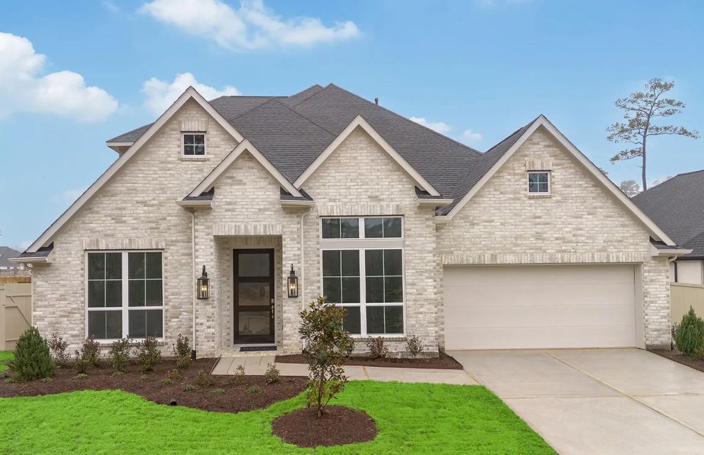 38651 Night Brood Court, Magnolia
