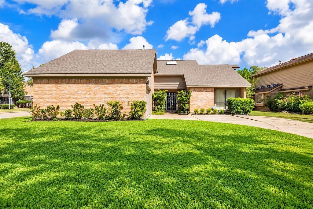 11542 Wickersham Lane, Houston