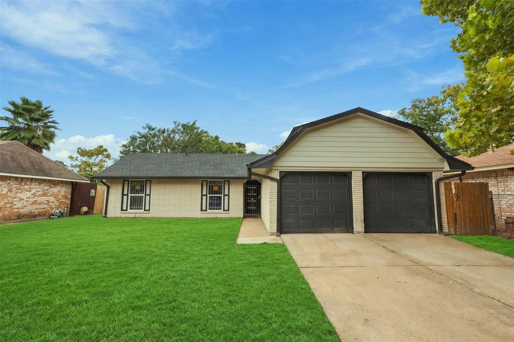 11839 Shady Meadow Street, Houston
