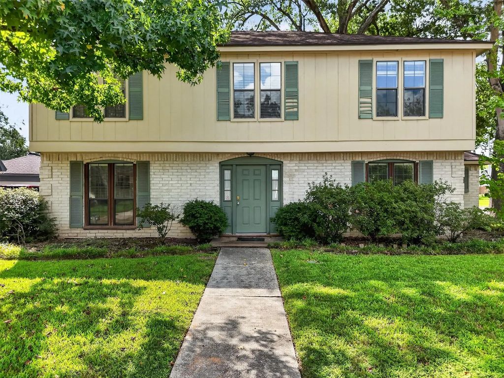 7019 Wyoma Trail, Spring