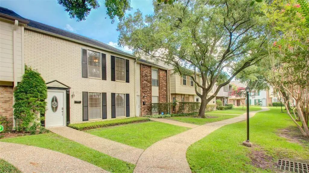 10332 Longmont Drive 47/3, Houston