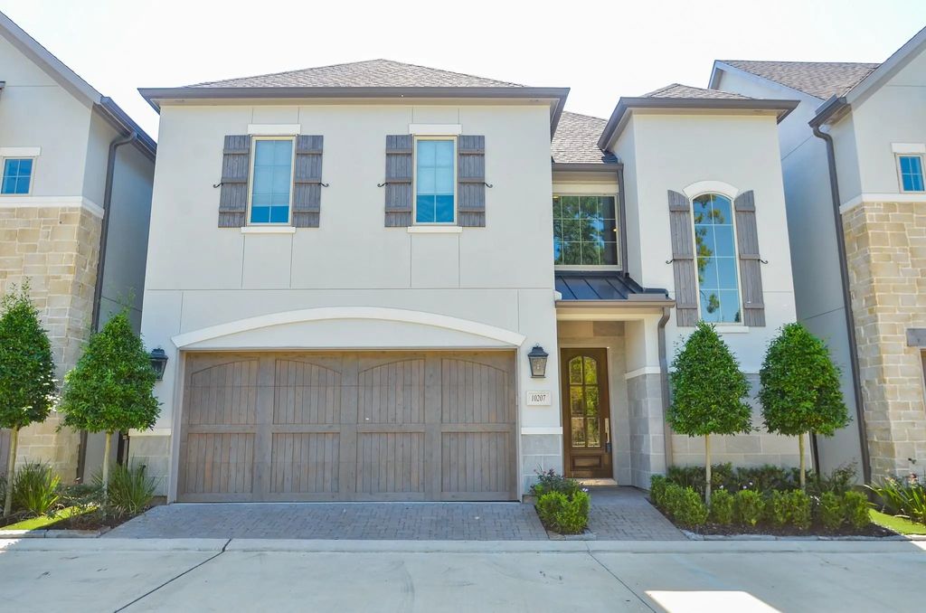10207 Preston Crest Drive, Houston