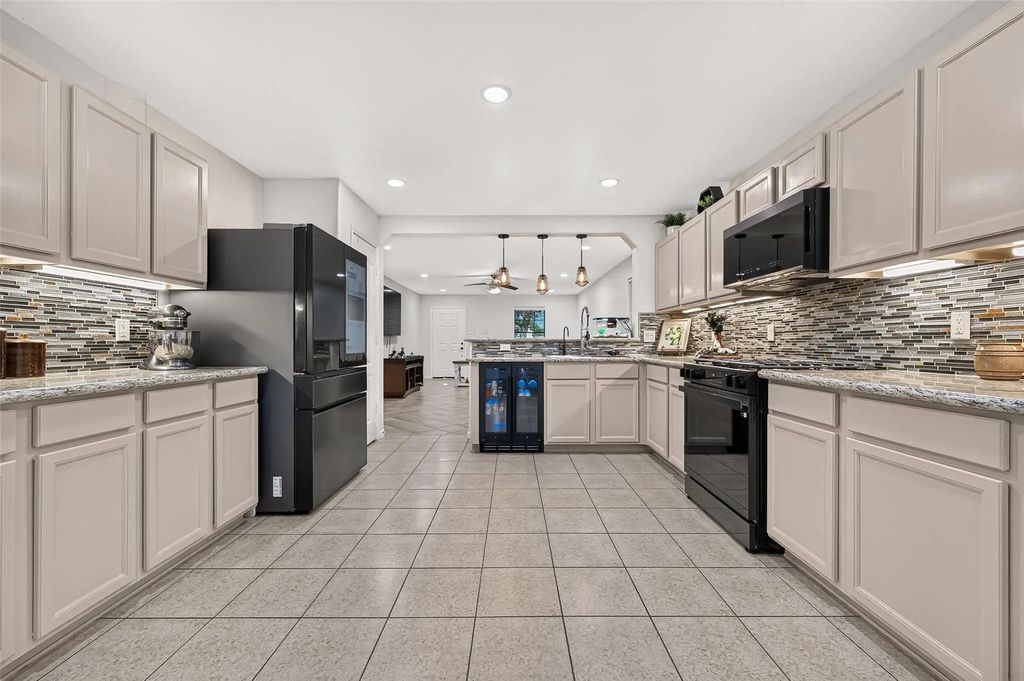 9219 Summer Valley Lane, Richmond