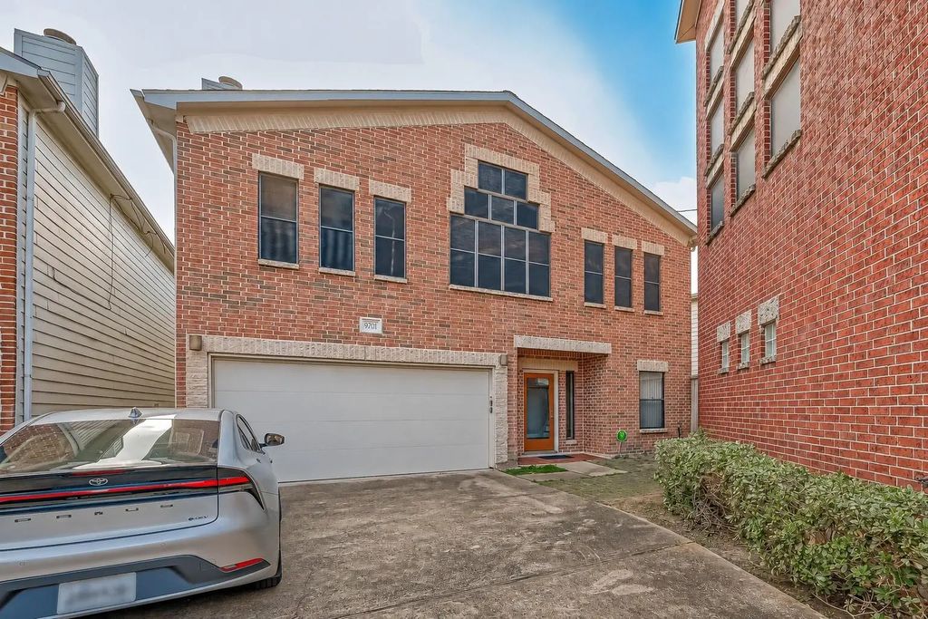 9701 Marlive Lane, Houston