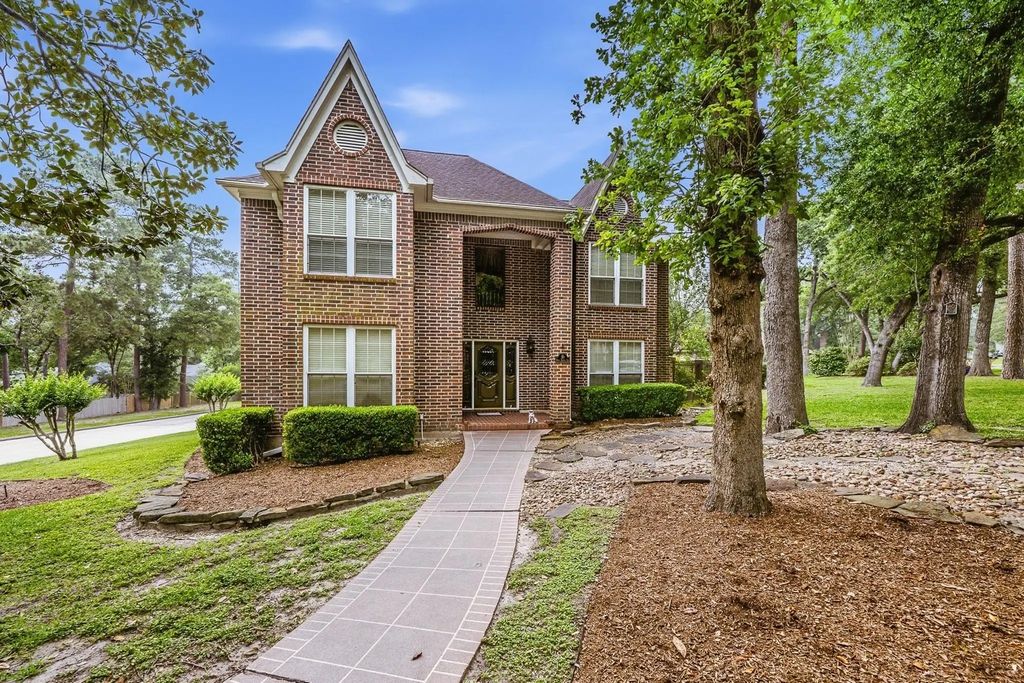30 Royal Dalton Circle, Conroe