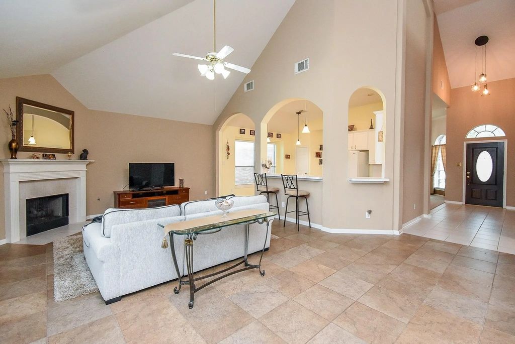 1727 Maryvale Drive, Katy