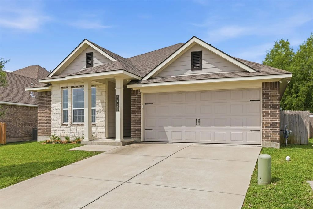 3812 Still Creek Loop, College Station